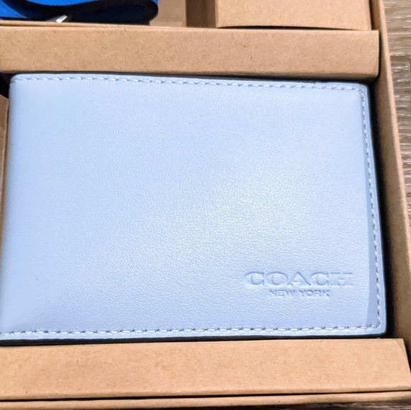 Coach Boxed 3 In 1 Wallet Gift Set In Colorblock Signature Canvas - Picture 4 of 8